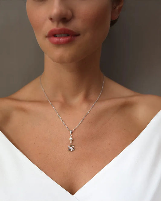 Collier mariée perle flocon de neige -Snow - Atelier Sarah Aime