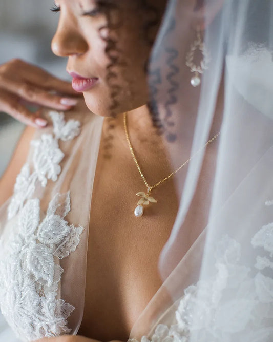 Collier mariée  Orchidée Synthia- Atelier Sarah Aime