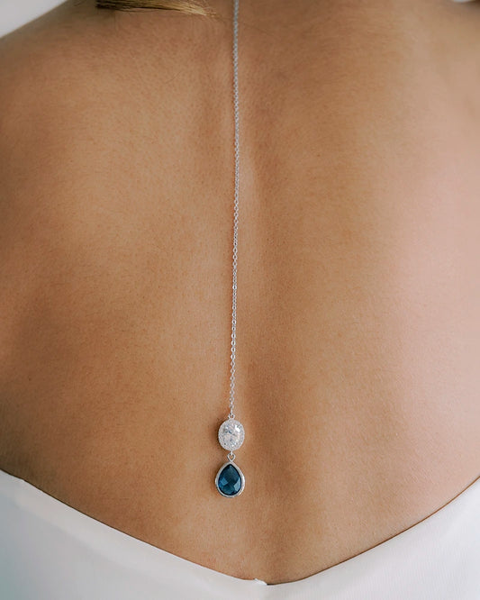Kelly – Bijou de Dos Mariée