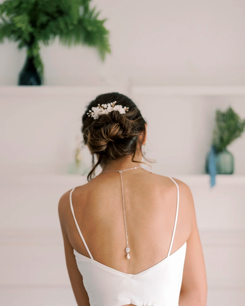 Jessica – Bijou de dos goutte perle