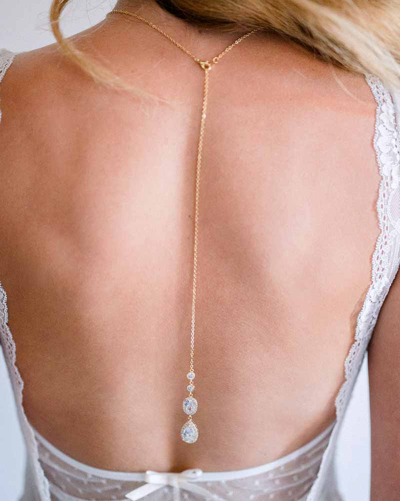 Collier de dos strass Morgane – création française Atelier Sarah Aime

