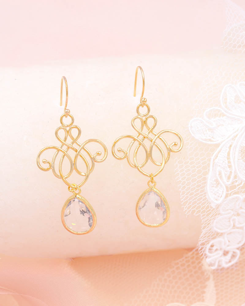 Boucles d’oreilles mariage goutte Nila création française Atelier Sarah Aime  
