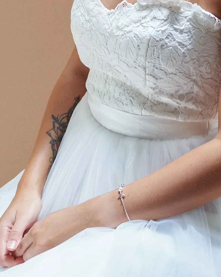 Bracelet de mariée Kate – perles nacrées ivoire pour mariage élégant


