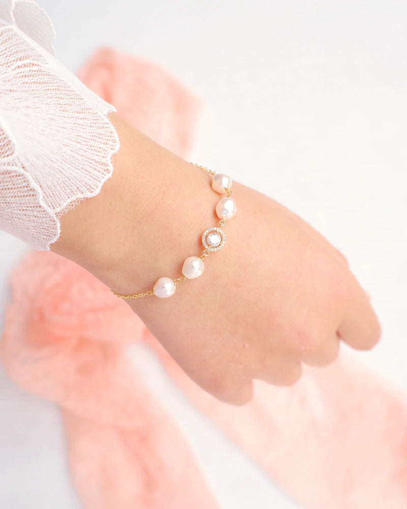 Elise – Bracelet Mariée Perle Nacrée et Strass