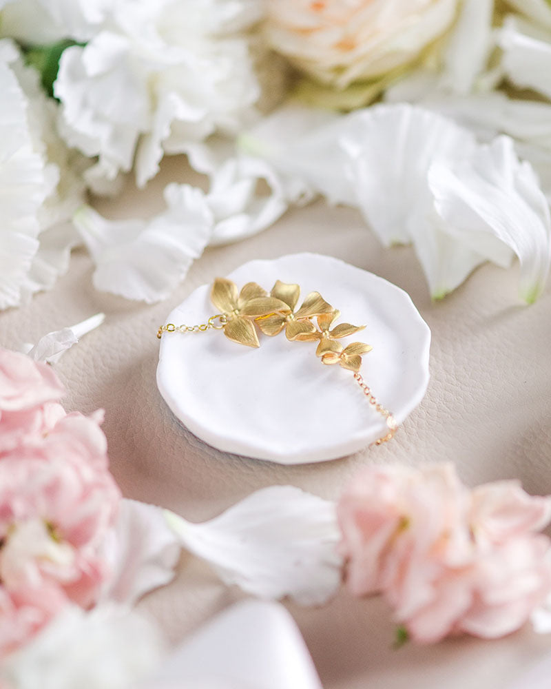 Bracelet mariée Synthia doré – Bijou mariée orchidée - Atelier Sarah Aime

