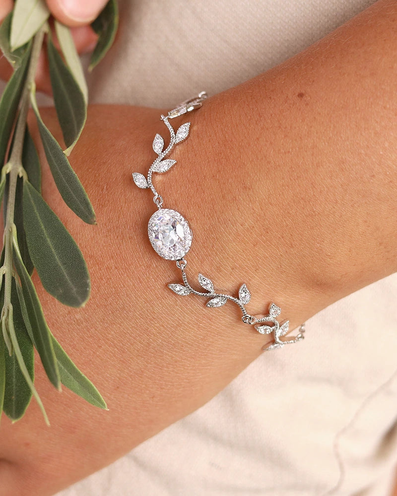 Bracelet de mariée strass Exquise – design fin et discret pour mariage élégant
