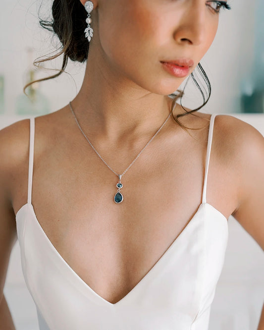 Collier de mariée Jade bleu – création française Atelier Sarah Aime
