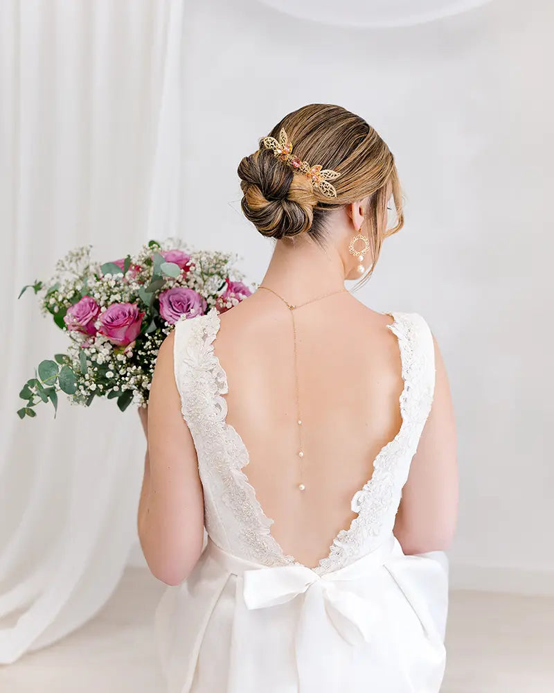 Bijou de dos pour collier de mariée – modèle Sophia, création française Atelier Sarah Aime
