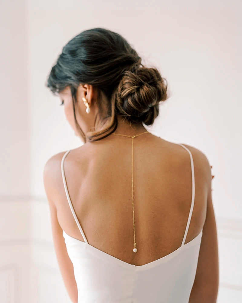 Manohé – Bijou de Dos Mariée Perles