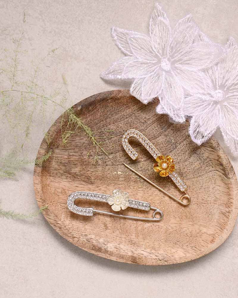 Attache traîne Flora – bijou floral raffiné pour traîne de robe de mariée
