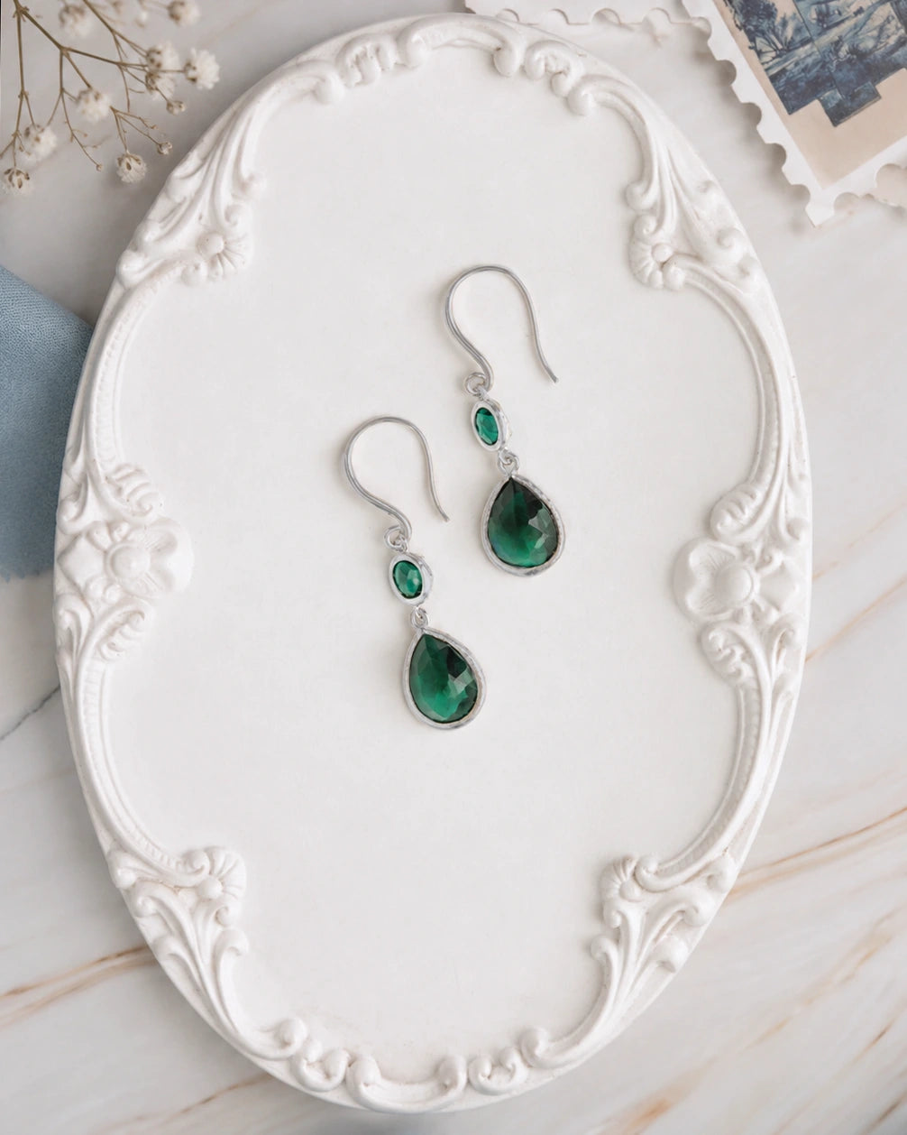 Boucles d’oreilles mariage Jade vert emeraude – création française Atelier Sarah Aime  