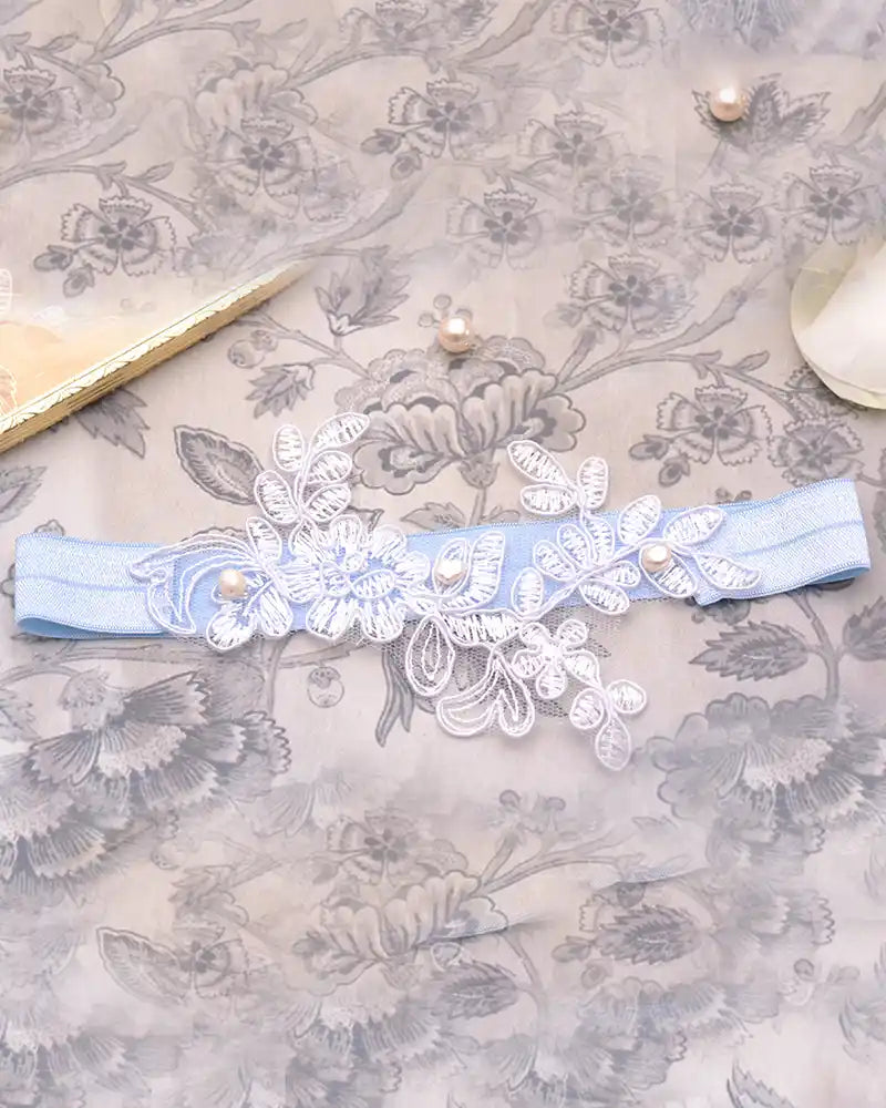 Jarretière de mariée Anna Belle – dentelle fine et ruban satiné
