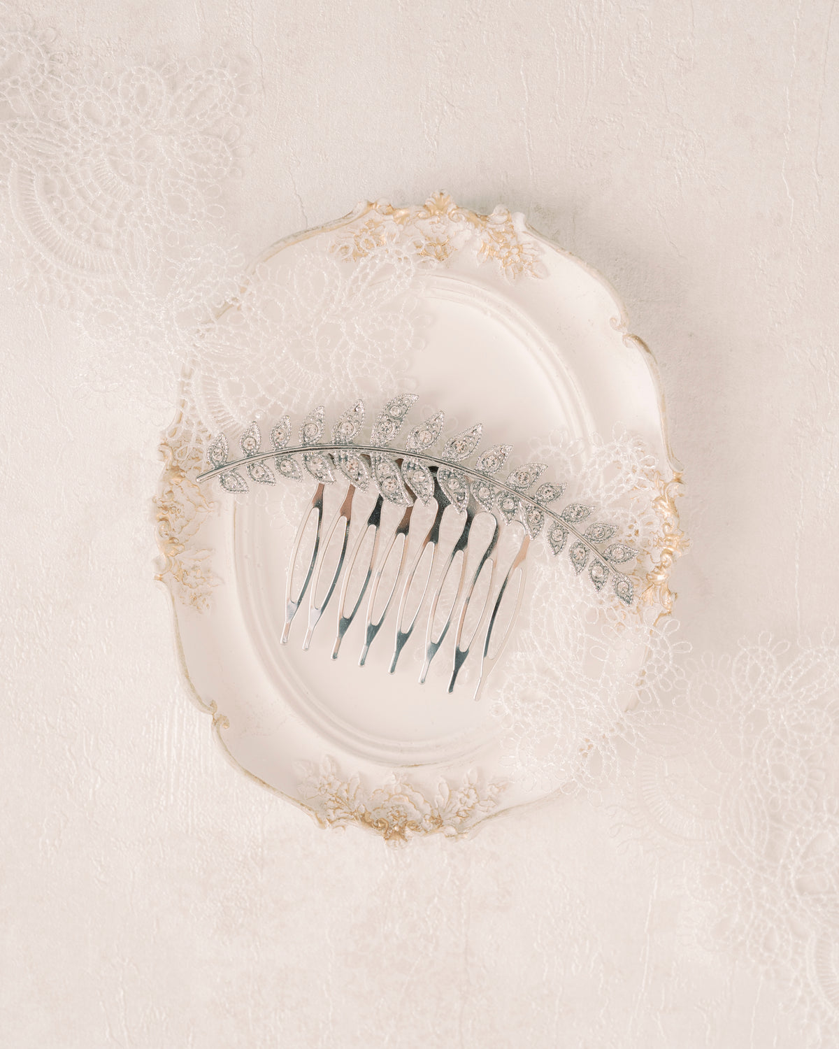 Paloma – Peigne de Mariée Feuilles Strass
