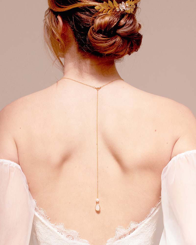 Bijou de dos Genny en cristal – création française Atelier Sarah Aime