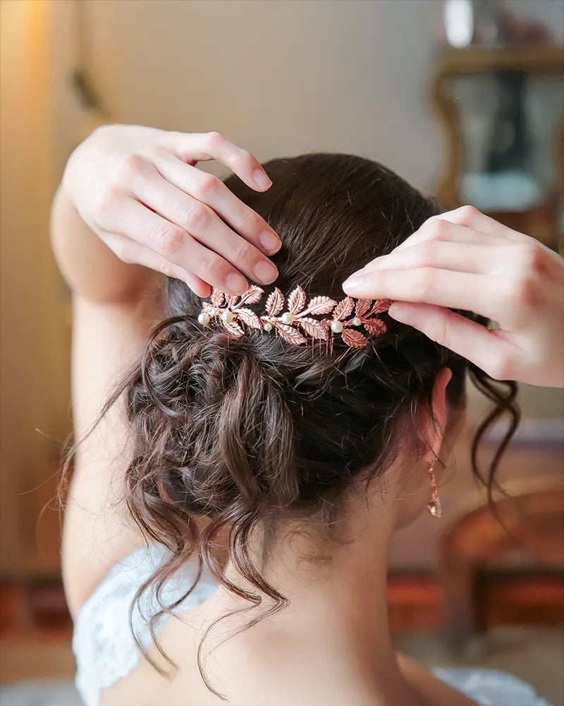 Peignes de mariée – modèle Marion x2, création française Atelier Sarah Aime