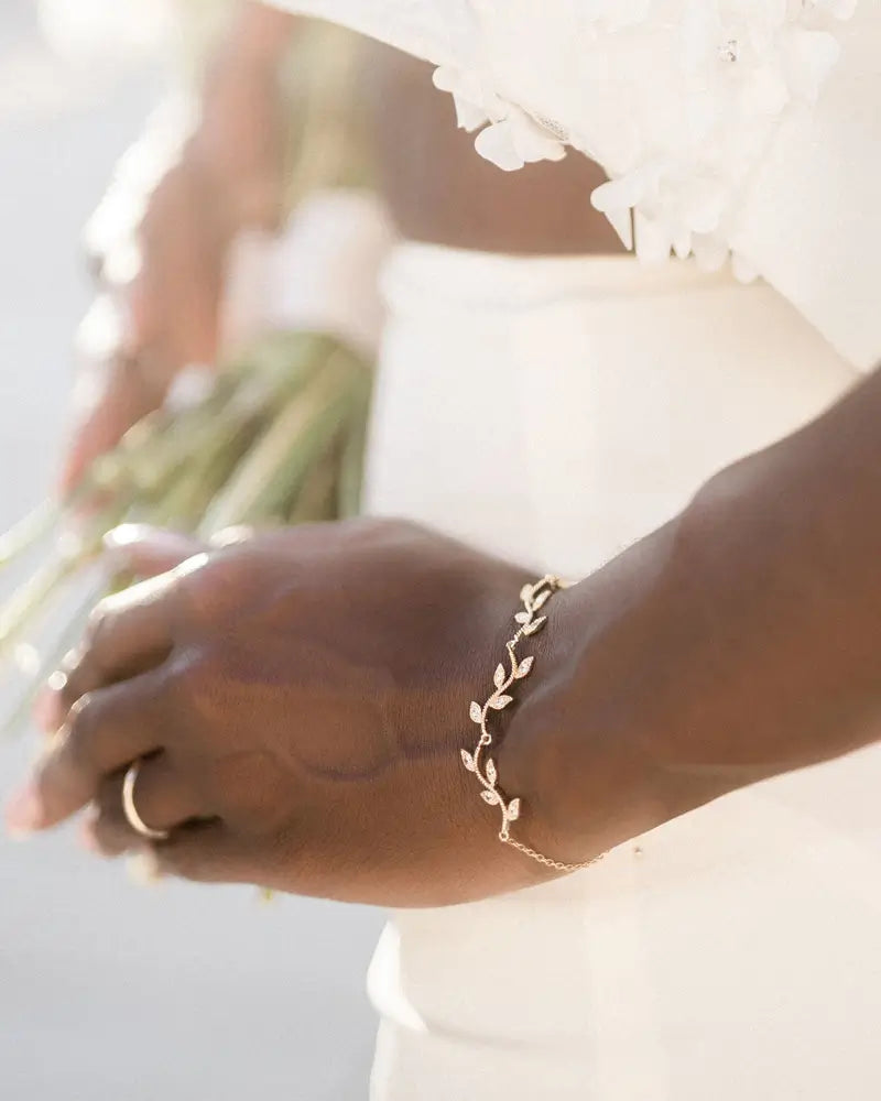 Bracelet de mariée Betina – design fin et discret pour mariage élégant

