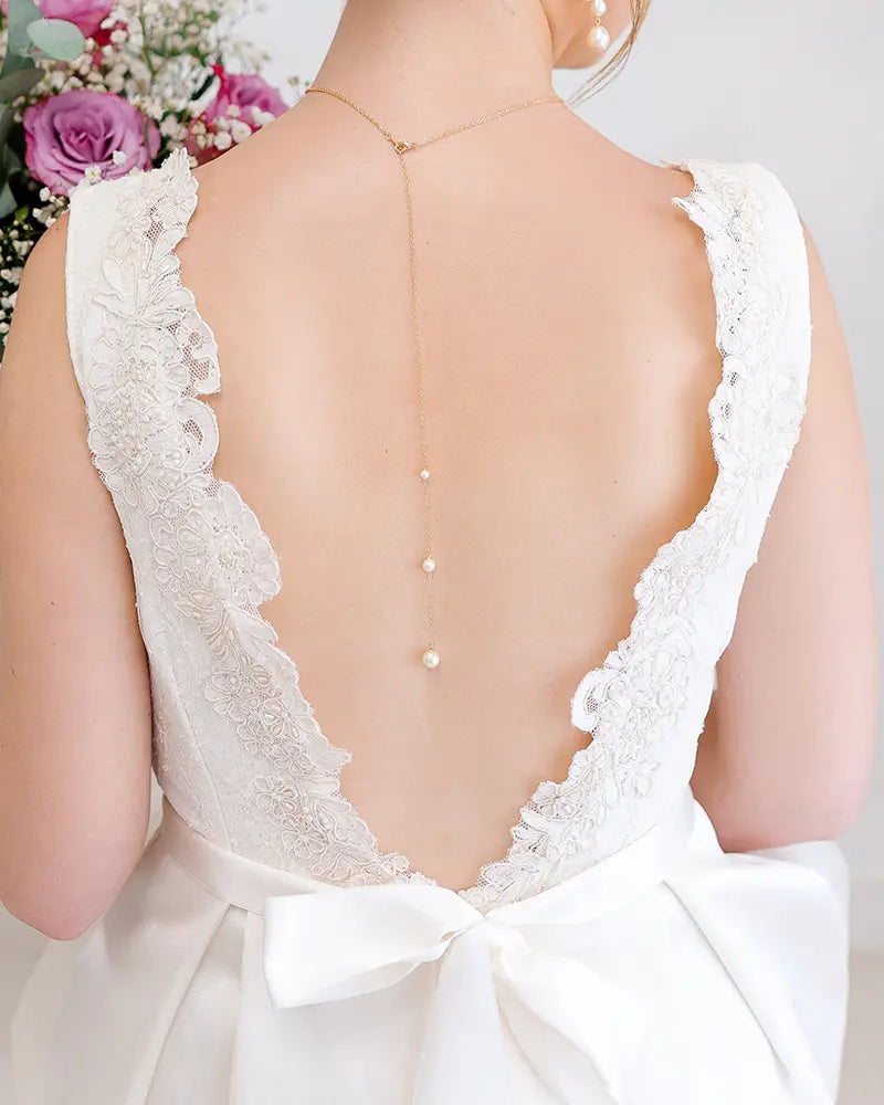 Bijou de dos pour collier de mariée – modèle Sophia, création française Atelier Sarah Aime
