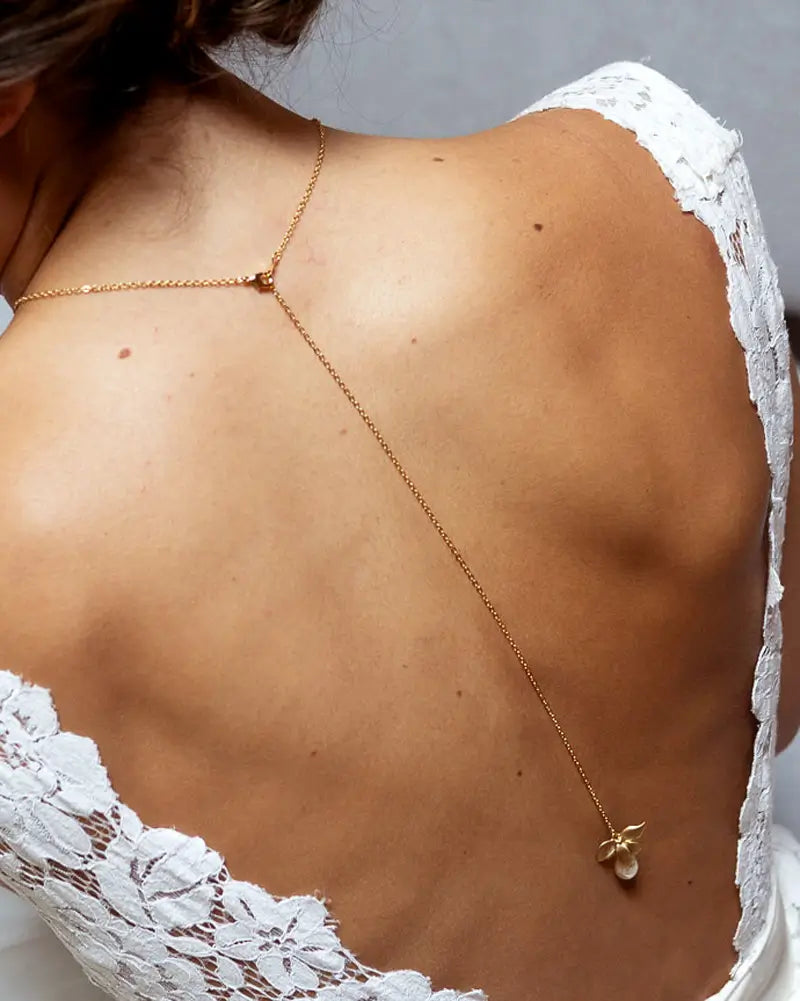 Collier de dos orchidée mariée -Atelier Sarah Aime