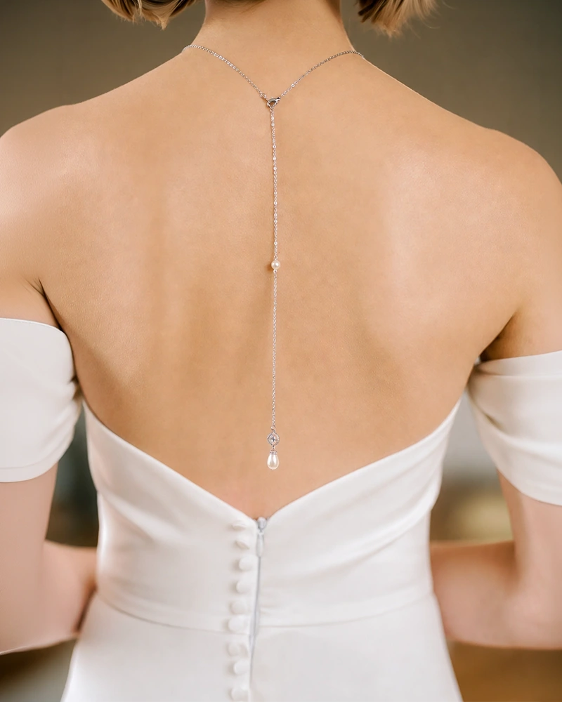 Bijou de dos Caliste – création française Atelier Sarah Aime