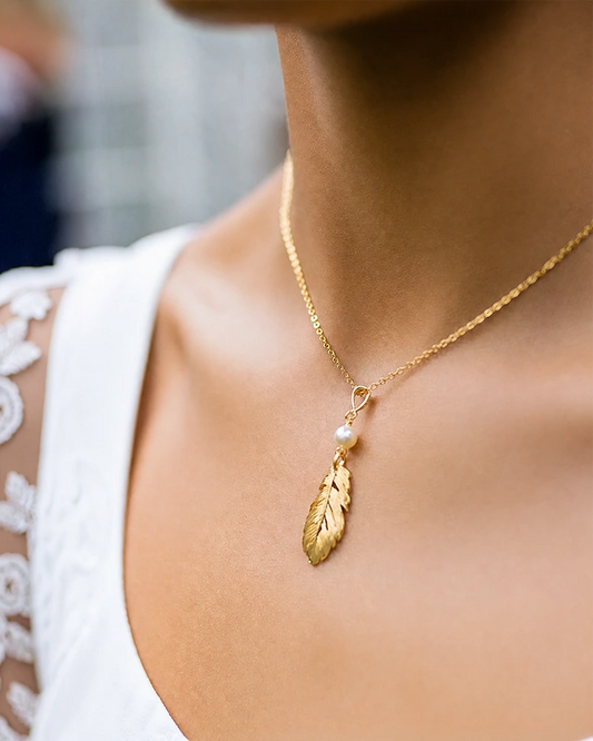 Collier de  Mariée perle et  Plume - Clyde -Atelier Sarah Aime