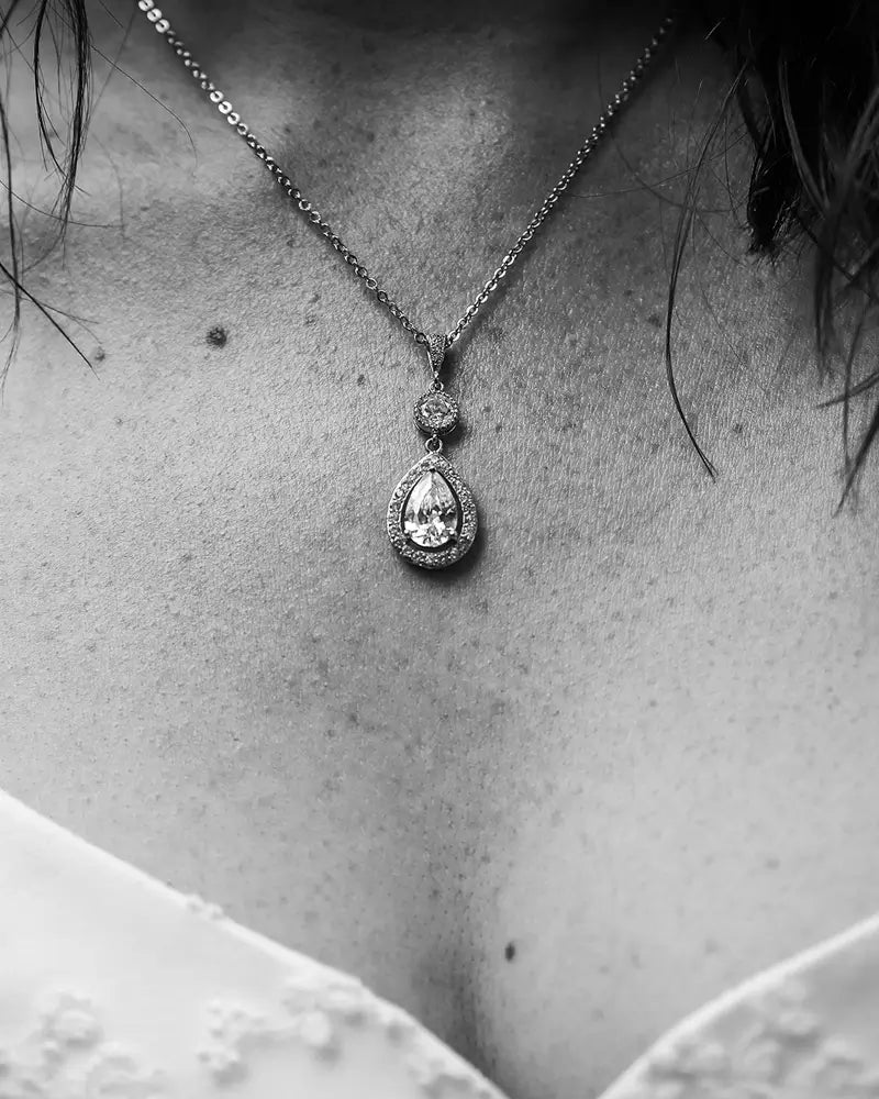 Collier de mariée Esmée – création française Atelier Sarah Aime

