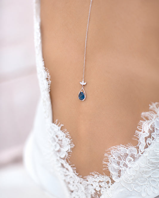 Catnys – Bijou de Dos Mariée