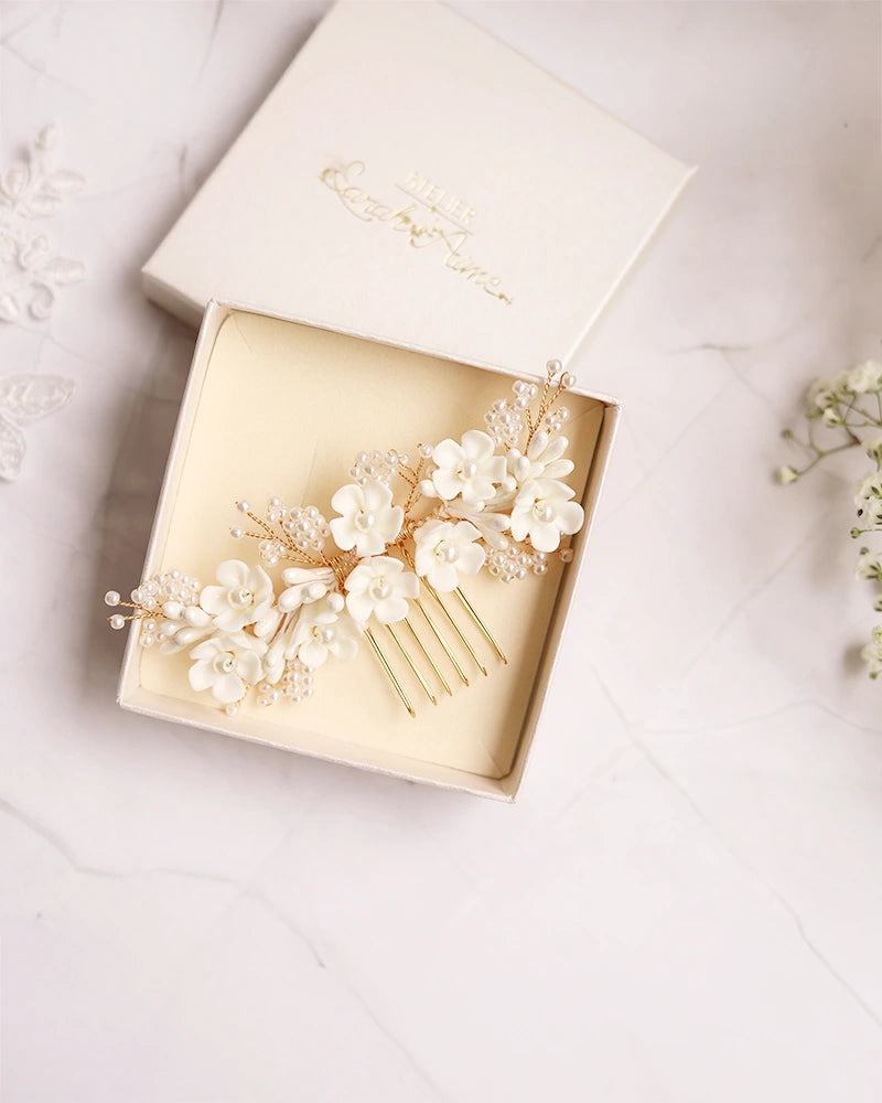 Peigne mariée blanc et doré - Atelier Sarah Aime 