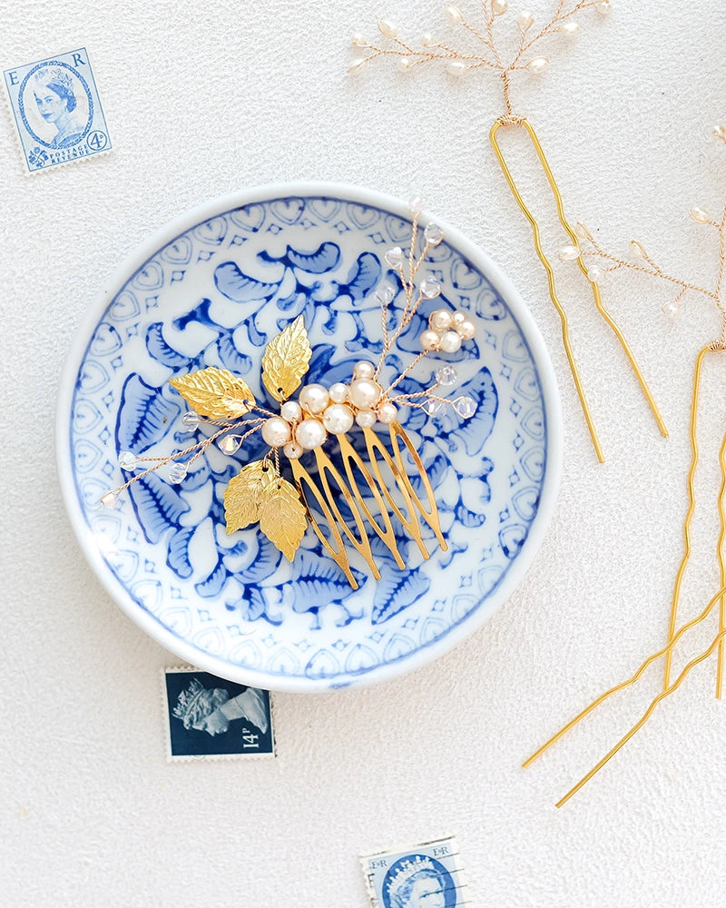 Peigne de mariée feuilles et perles – modèle Vivianne,-création française Atelier Sarah Aime