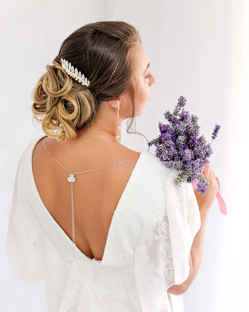 Peigne de mariée perles – modèle Romane, création française Atelier Sarah Aime