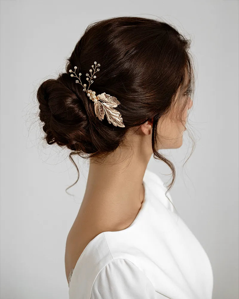 Peigne de mariée avec perles – modèle Éloïse, création artisanale Atelier Sarah Aime

